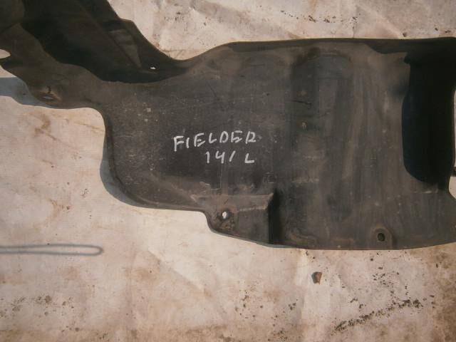 Подкрылок Тойота Королла Филдер в Обнинске 26428
